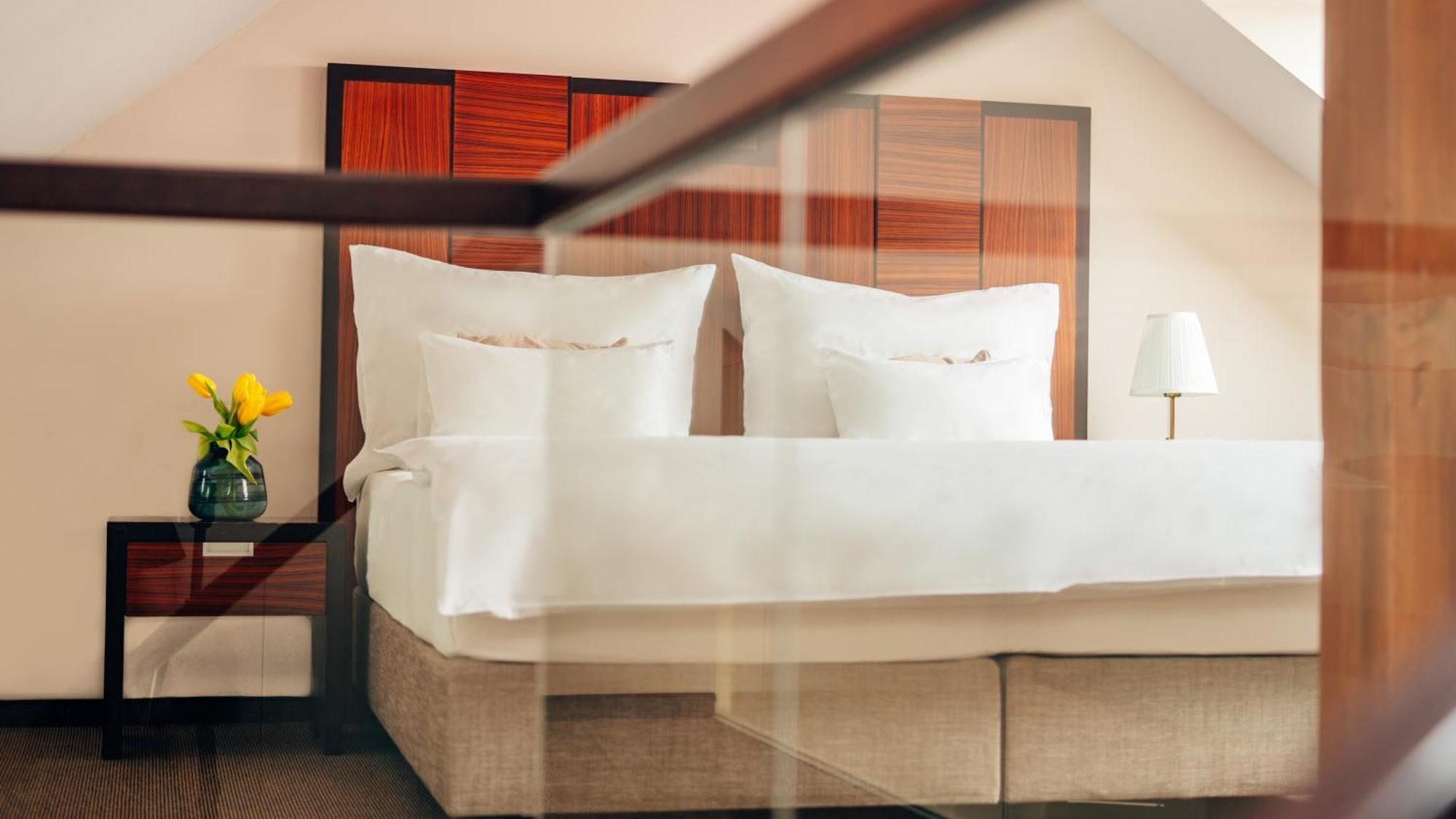 Boutique Hotel Klarov Praha Bagian luar foto