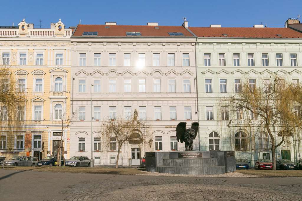 Boutique Hotel Klarov Praha Bagian luar foto